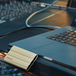 Disco Sólido Externo Samsung T7 Shield 1TB SSD USB-C/USB 3.0 IP65 - Imagen 3