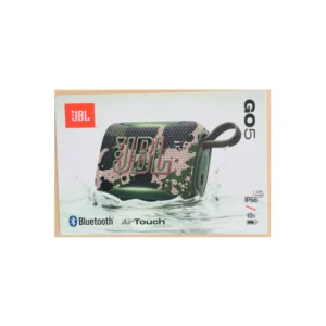 Parlante JBL GO 5 camuflaje IP68 con 10 horas de batería y salpicaduras